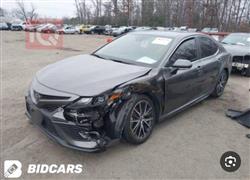 تۆیۆتا کامری